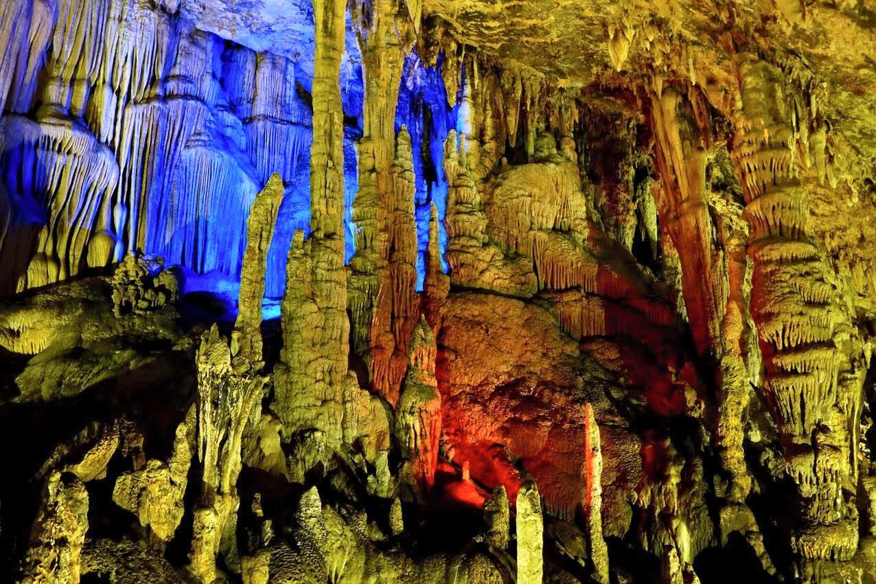 Khám phá đệ nhất hang động Lùng Khúy ở cao nguyên đá Hà Giang